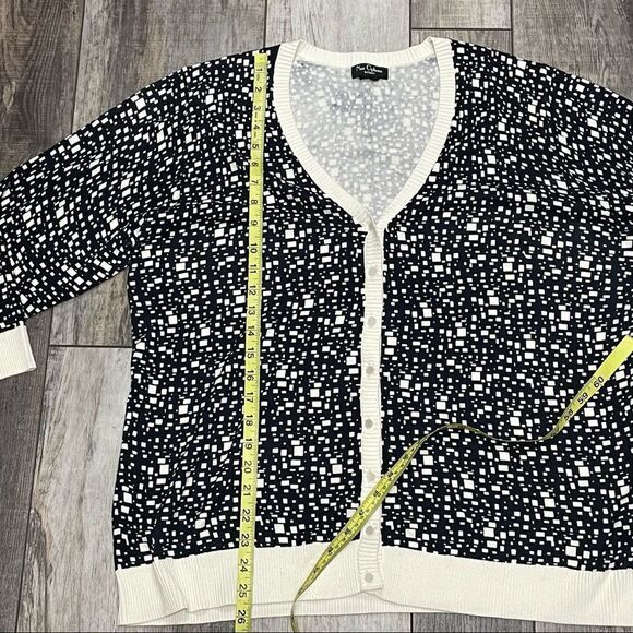 Nue Options Women’s Long Sleeve Button Down Cardigan Navy Blue and Off White 2X - Picture 8 of 13